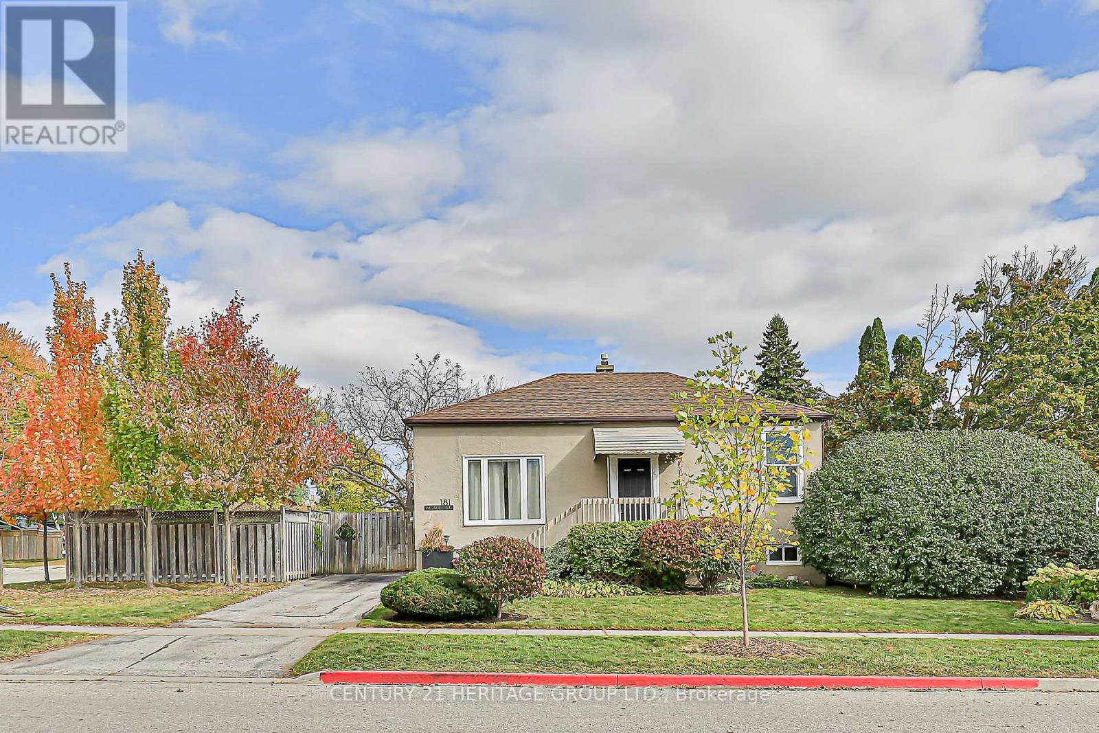 181 MURIEL STREET, Newmarket, Ontario