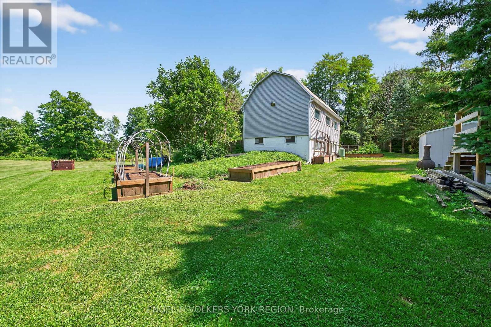 90 Dearbourne Avenue, King, Ontario  L7B 1A3 - Photo 35 - N12467937