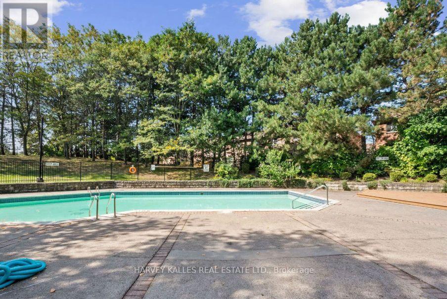 812 - 20 Cherrytree Drive, Brampton, Ontario  L6Y 3V1 - Photo 42 - W12463084