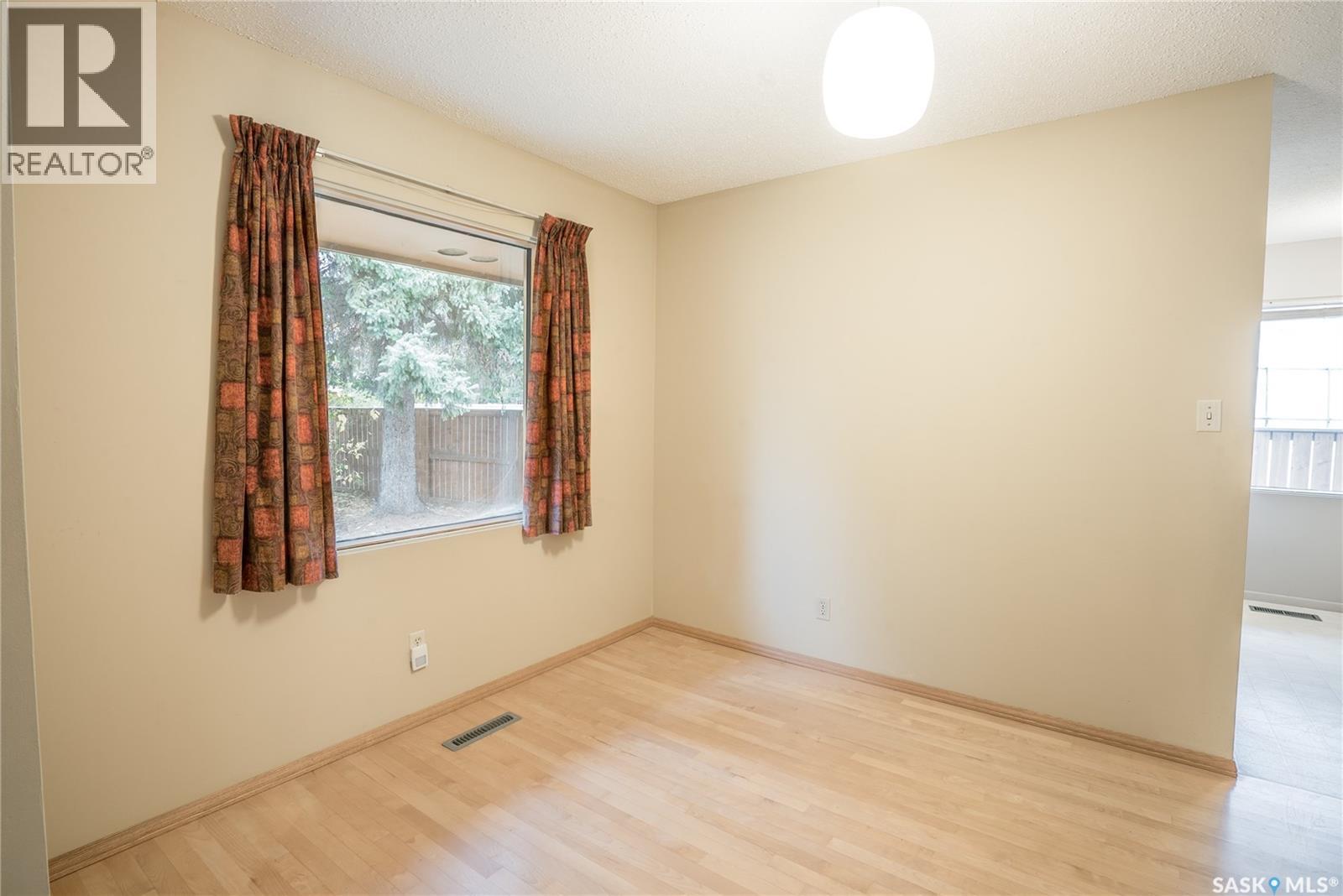 434 Birch Crescent, Saskatoon, Saskatchewan  S7N 2K1 - Photo 5 - SK021098