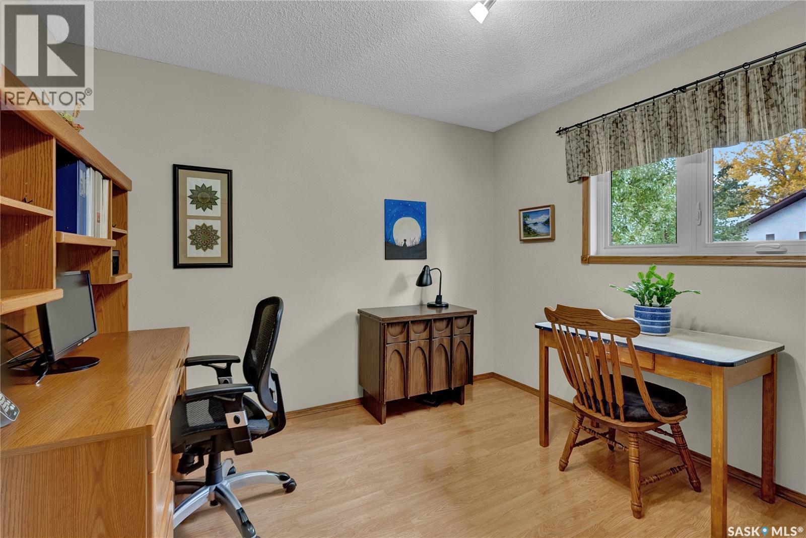 3207 Phaneuf Crescent E, Regina, Saskatchewan  S4V 1V2 - Photo 20 - SK021076