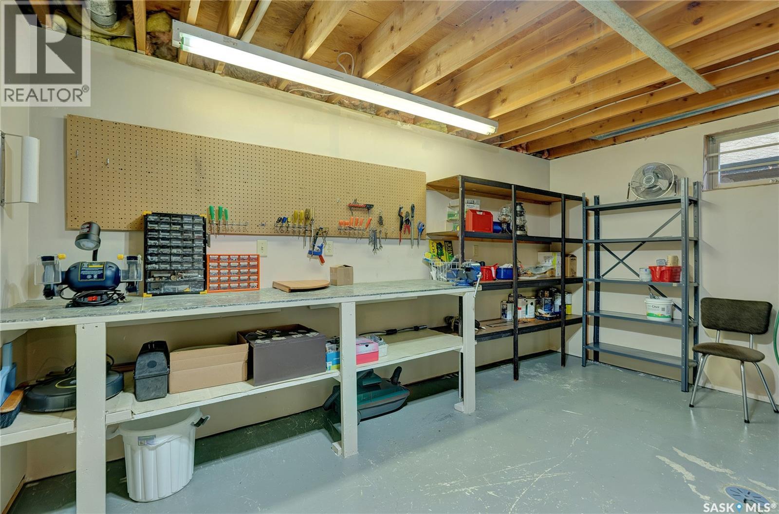 3207 Phaneuf Crescent E, Regina, Saskatchewan  S4V 1V2 - Photo 33 - SK021076