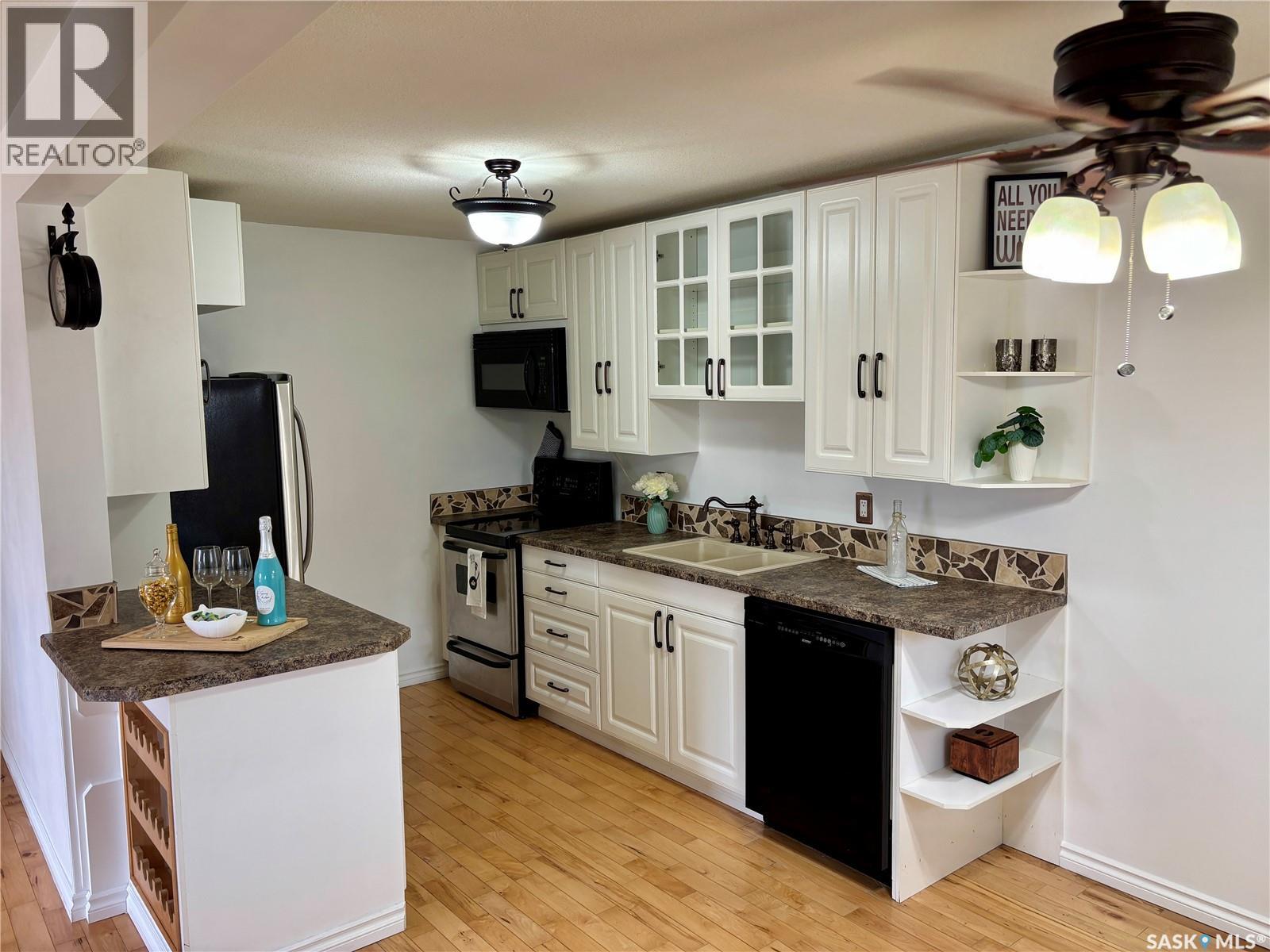 106 2931 Harding Street, Regina, Saskatchewan  S4V 1B9 - Photo 4 - SK021019