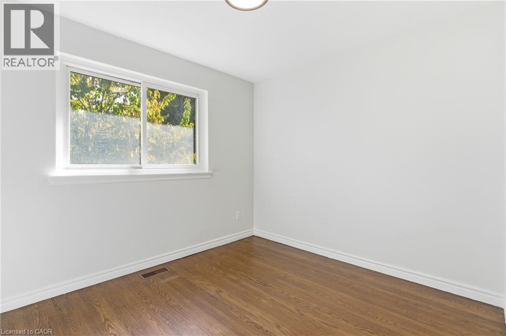 4502 Bennett Road, Burlington, Ontario    - Photo 25 - 40780025