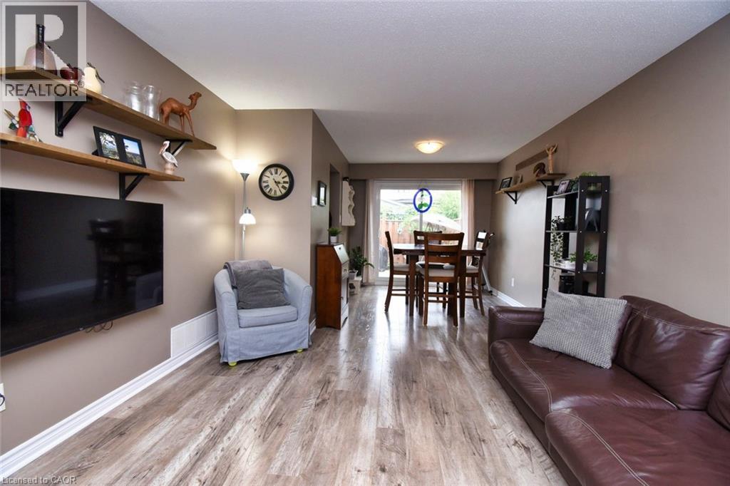 150 Gateshead Crescent Unit# 122, Stoney Creek, Ontario  L8G 4A7 - Photo 3 - 40779997