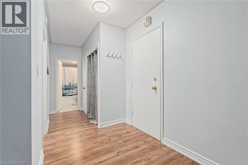 11 Woodman Drive Unit# 203, Hamilton, Ontario  L8K 4E3 - Photo 7 - 40779901