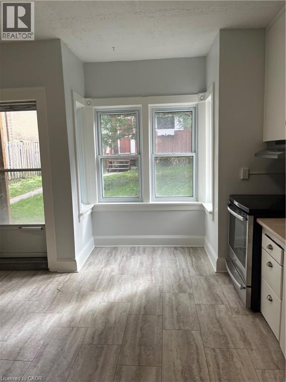19 Shanley Street Unit# Main Floor, Kitchener, Ontario  N0H 5N7 - Photo 3 - 40779793