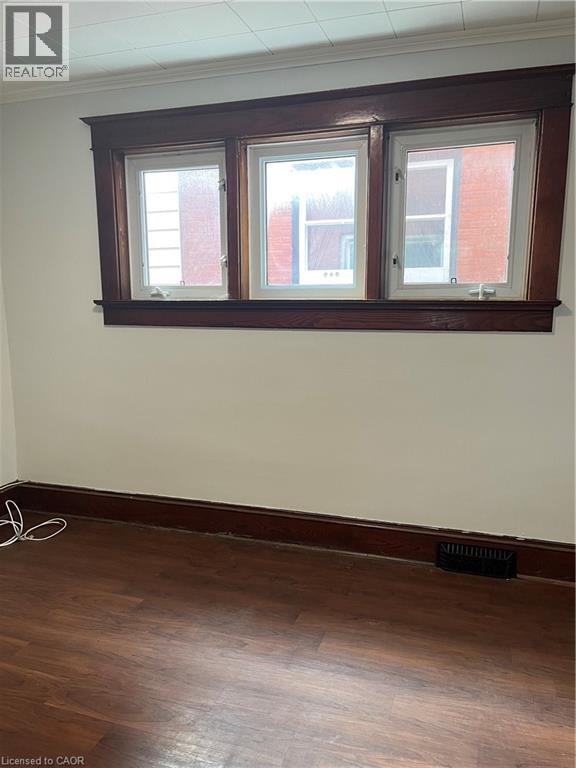 19 Shanley Street Unit# Main Floor, Kitchener, Ontario  N0H 5N7 - Photo 4 - 40779793