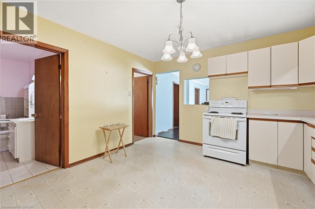 4741 First Avenue, Niagara Falls, Ontario  L2E 4G6 - Photo 14 - 40770932