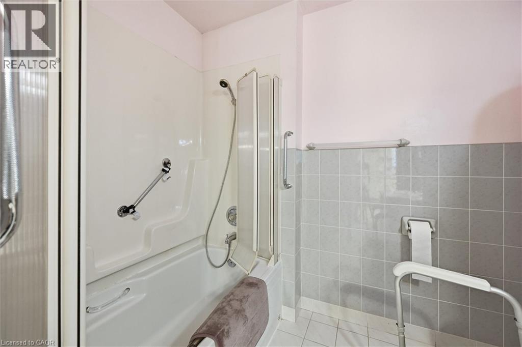 4741 First Avenue, Niagara Falls, Ontario  L2E 4G6 - Photo 22 - 40770932
