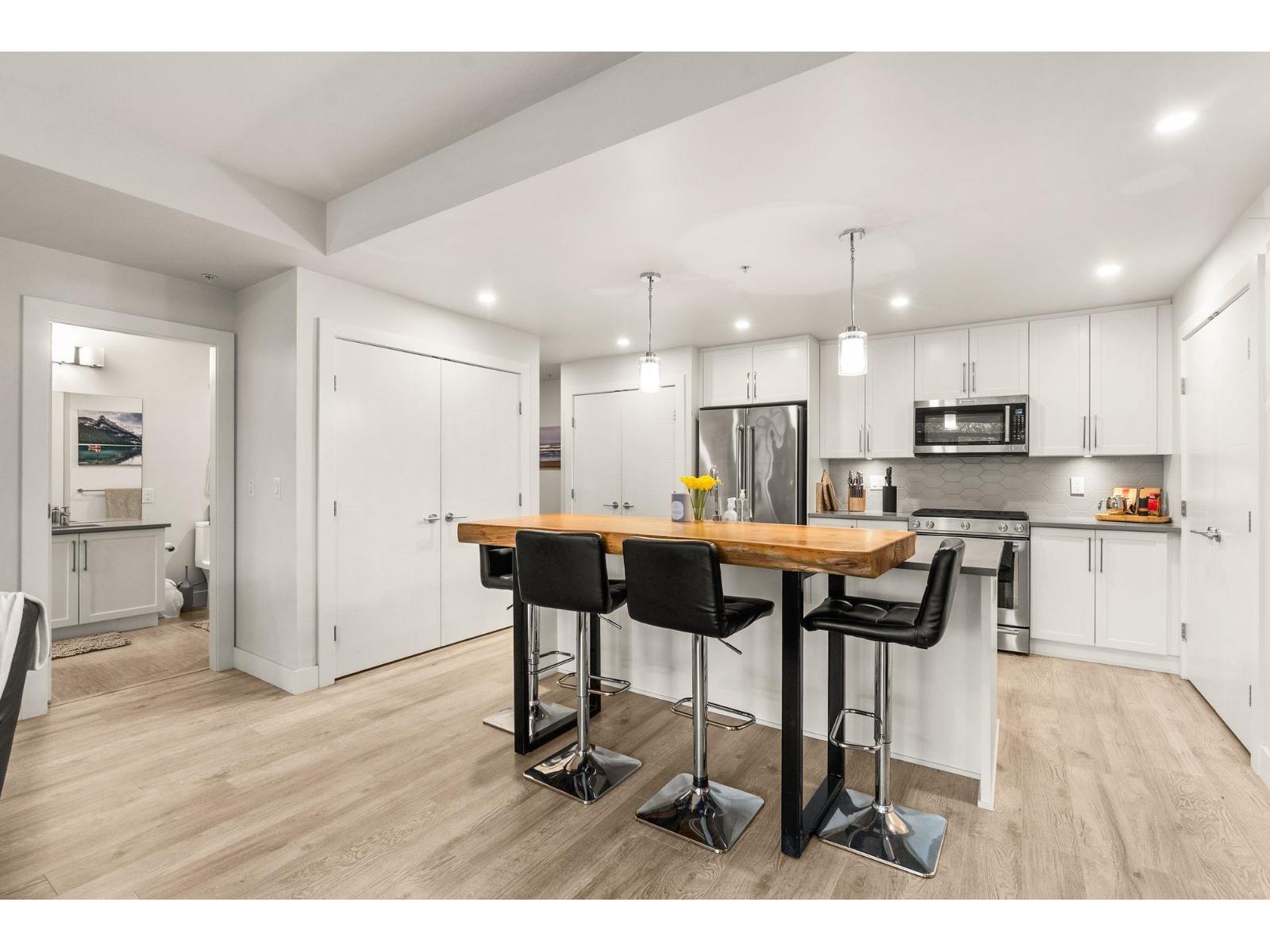 301 2555 Ware Street, Abbotsford, British Columbia  V2S 0J4 - Photo 10 - R3057619