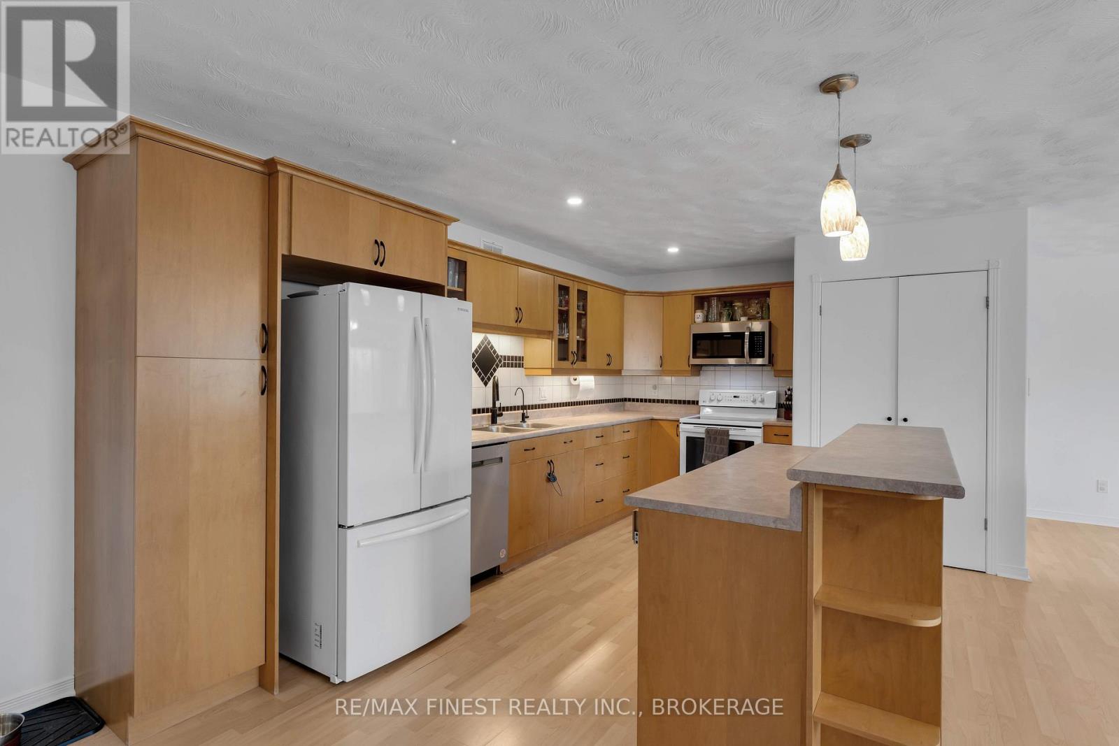 38 Ballahack Road, Stone Mills, Ontario  K0K 3G0 - Photo 6 - X12468204