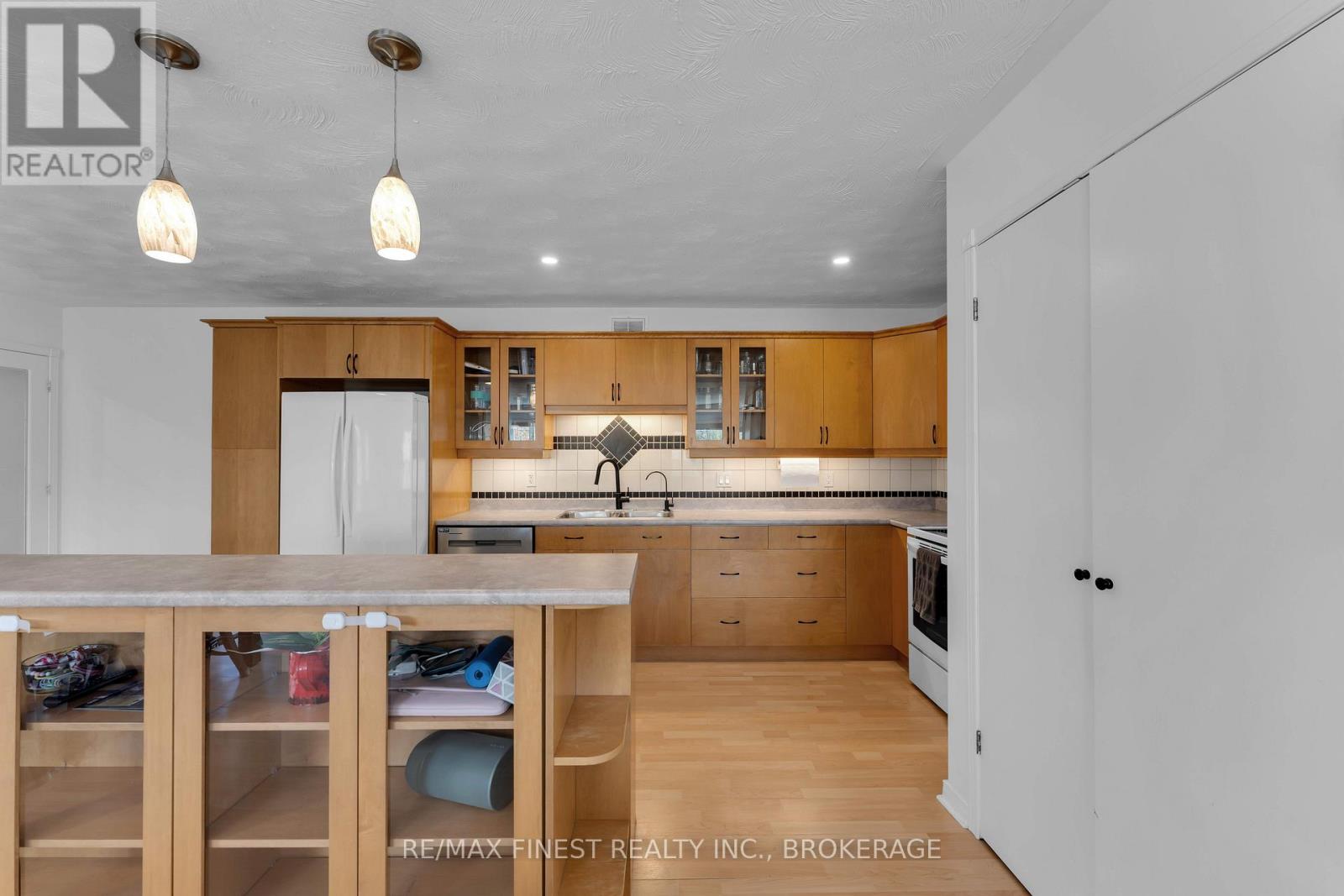 38 Ballahack Road, Stone Mills, Ontario  K0K 3G0 - Photo 8 - X12468204