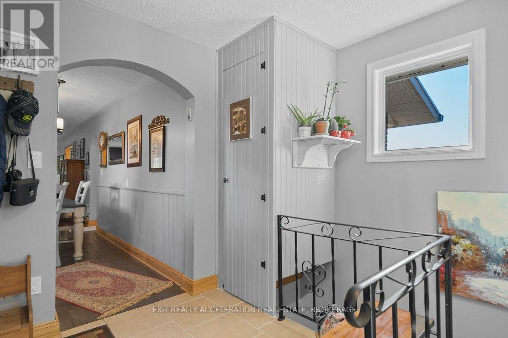 2346 County Road 22, Loyalist, Ontario  K0H 1G0 - Photo 5 - X12468315
