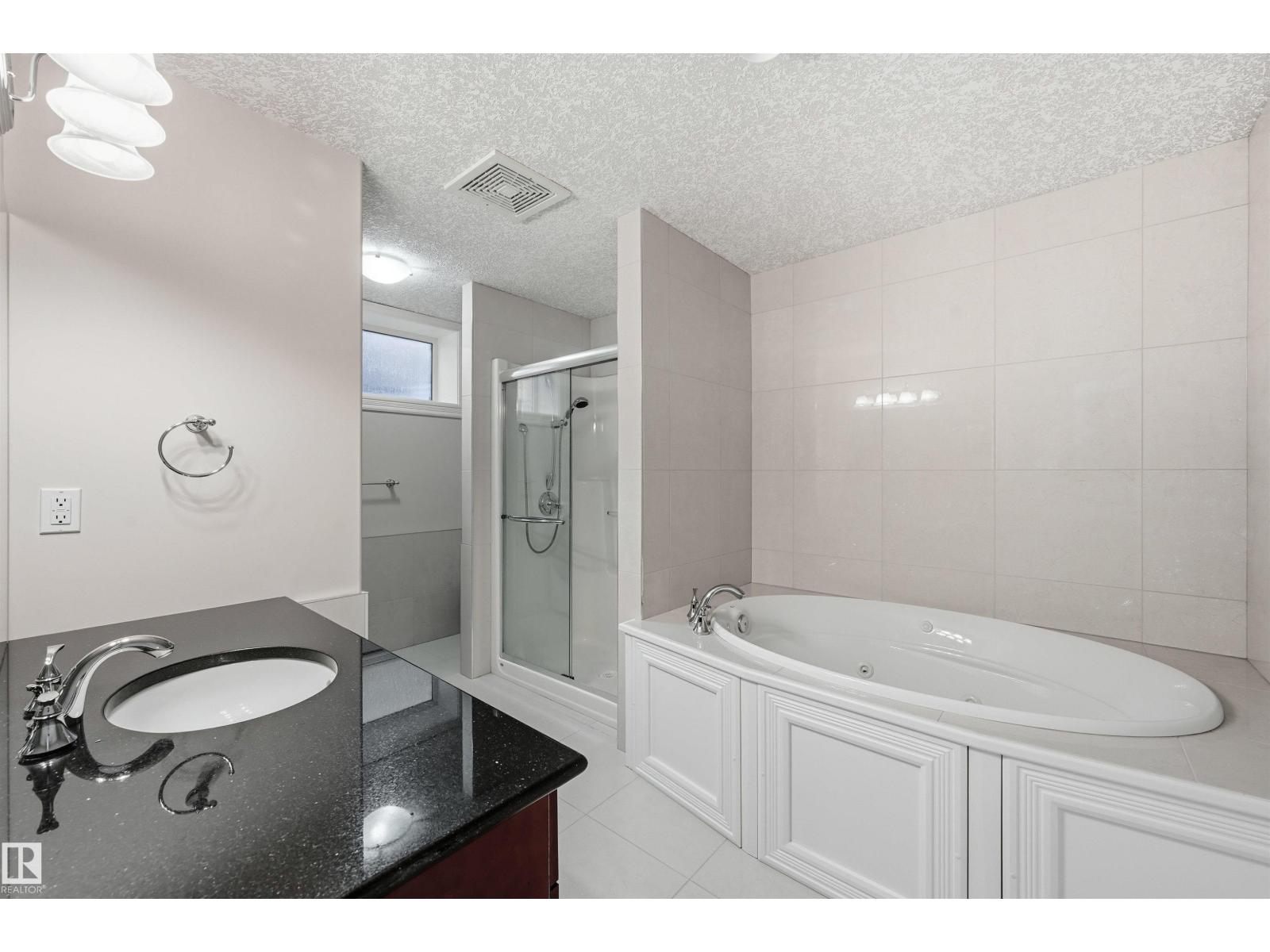 872 Hollands Ld Nw, Edmonton, Alberta  T6R 3T1 - Photo 57 - E4462438