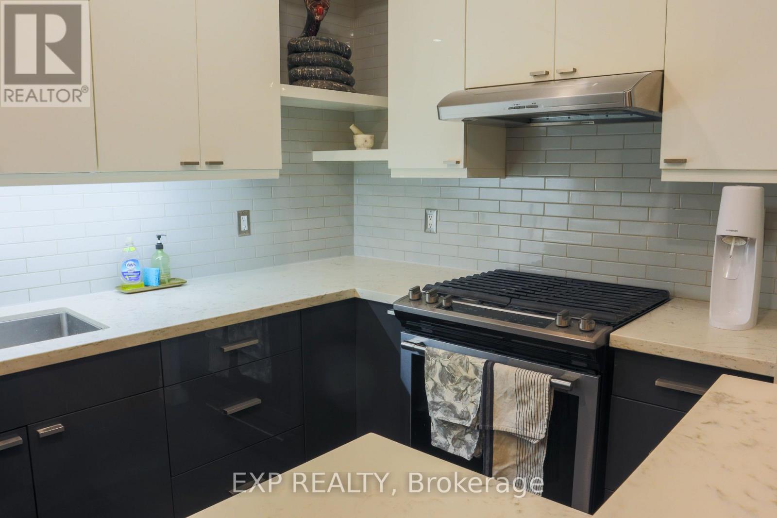 144 Hibernia Street, Cobourg, Ontario  K9A 3J8 - Photo 13 - X12468198
