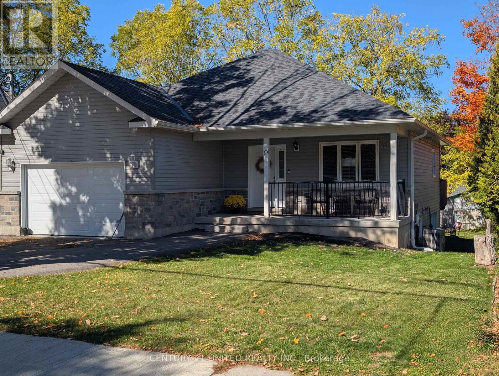 10 William Street, Selwyn, Ontario  K0L 2H0 - Photo 1 - X12468278