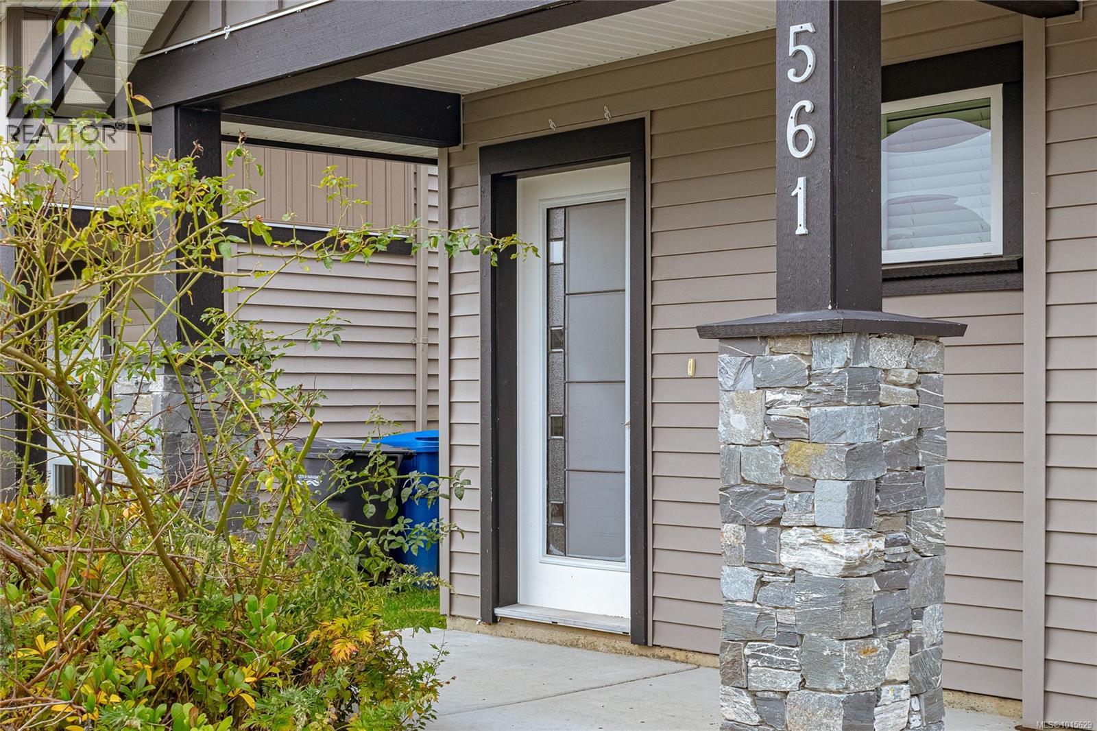 561 Marisa St, Nanaimo, British Columbia  V9R 0H5 - Photo 3 - 1015629