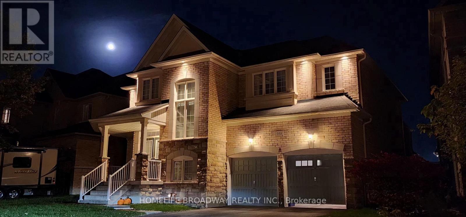 958 GORING CIRCLE NW, Newmarket, Ontario