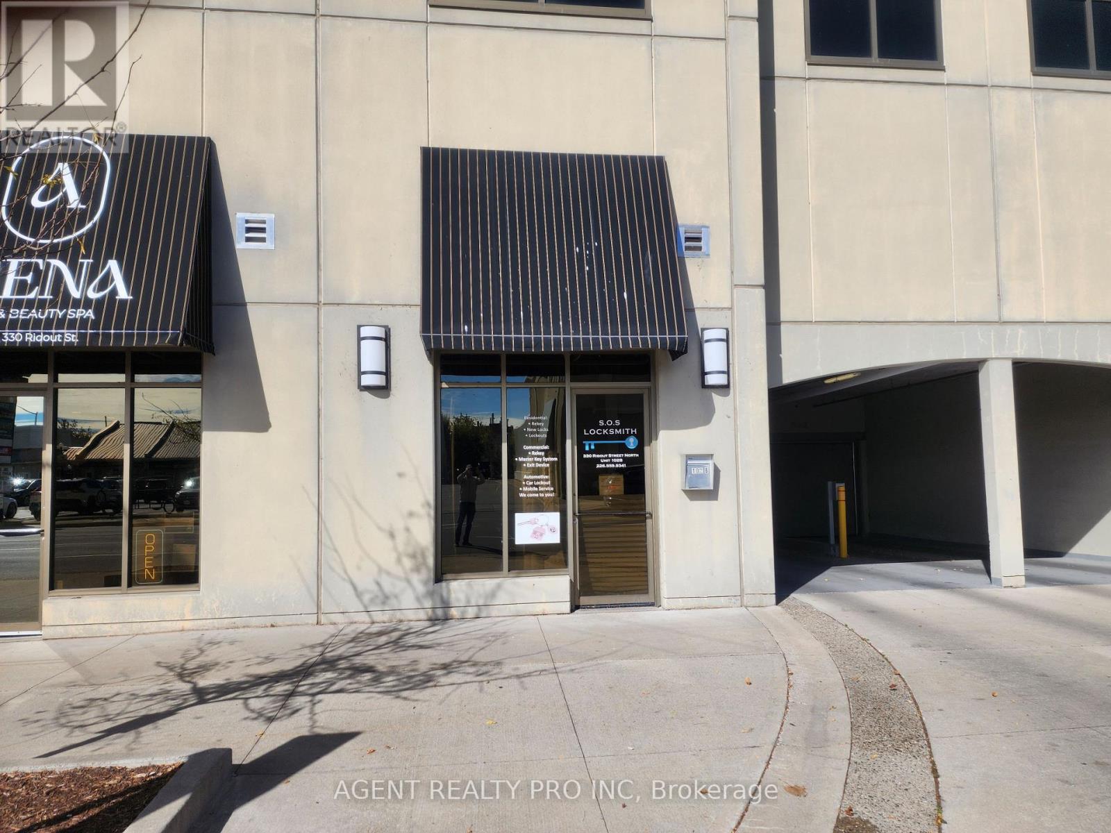102B - 330 RIDOUT STREET N, London East, Ontario