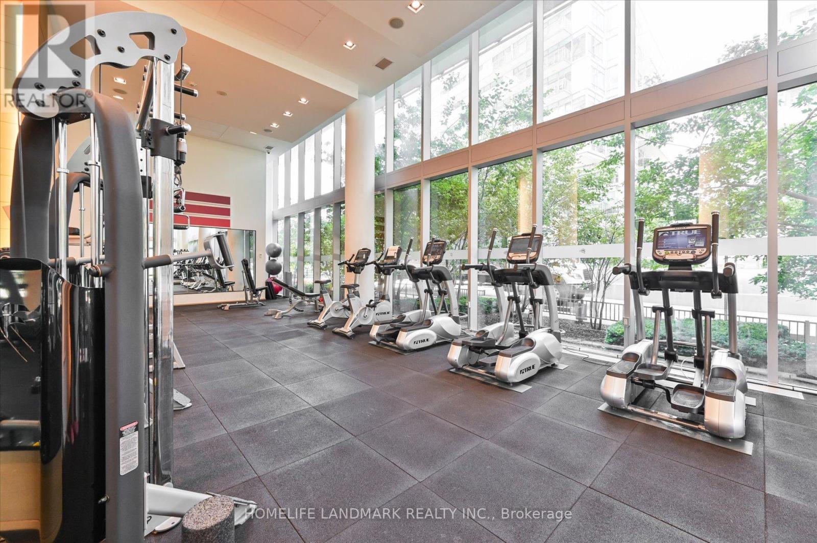 102 - 29 Queens Quay E, Toronto, Ontario  M5E 0A4 - Photo 42 - C12467399