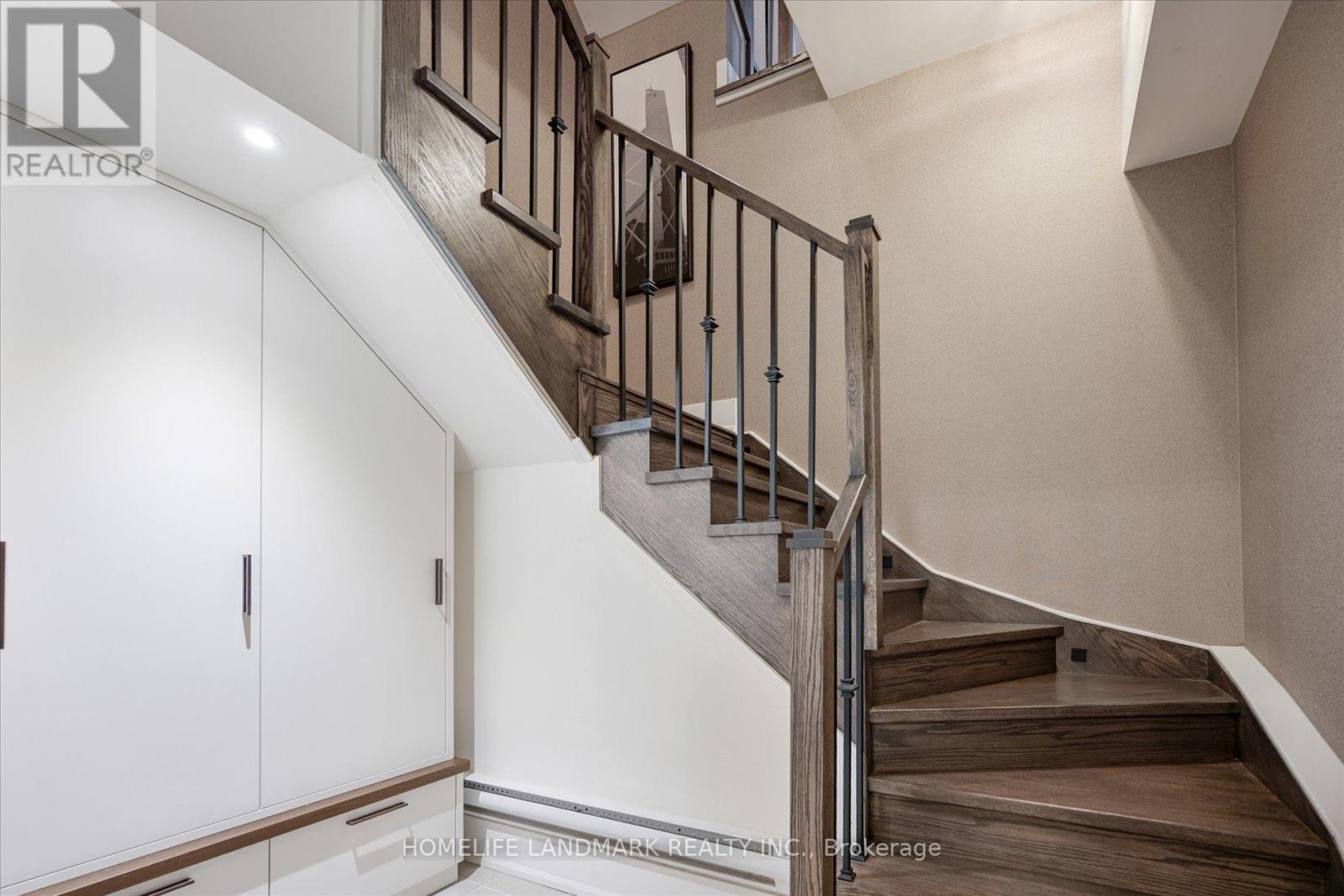 102 - 29 Queens Quay E, Toronto, Ontario  M5E 0A4 - Photo 36 - C12467399
