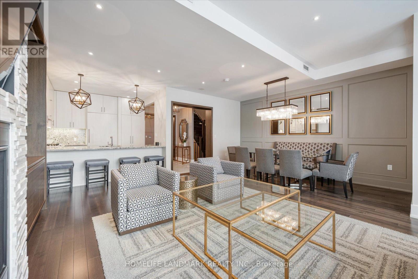 102 - 29 Queens Quay E, Toronto, Ontario  M5E 0A4 - Photo 15 - C12467399