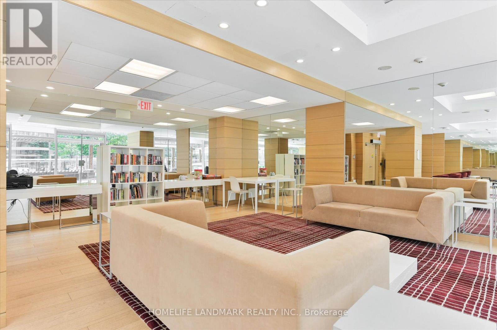 102 - 29 Queens Quay E, Toronto, Ontario  M5E 0A4 - Photo 47 - C12467399