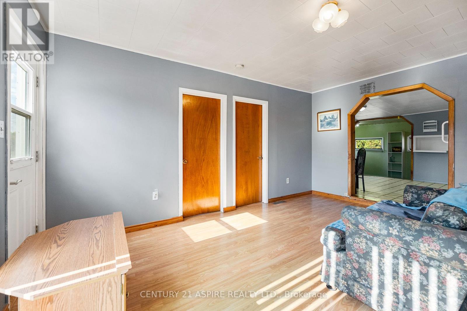 22 Zilney Street, Madawaska Valley, Ontario  K0J 1B0 - Photo 12 - X12468333