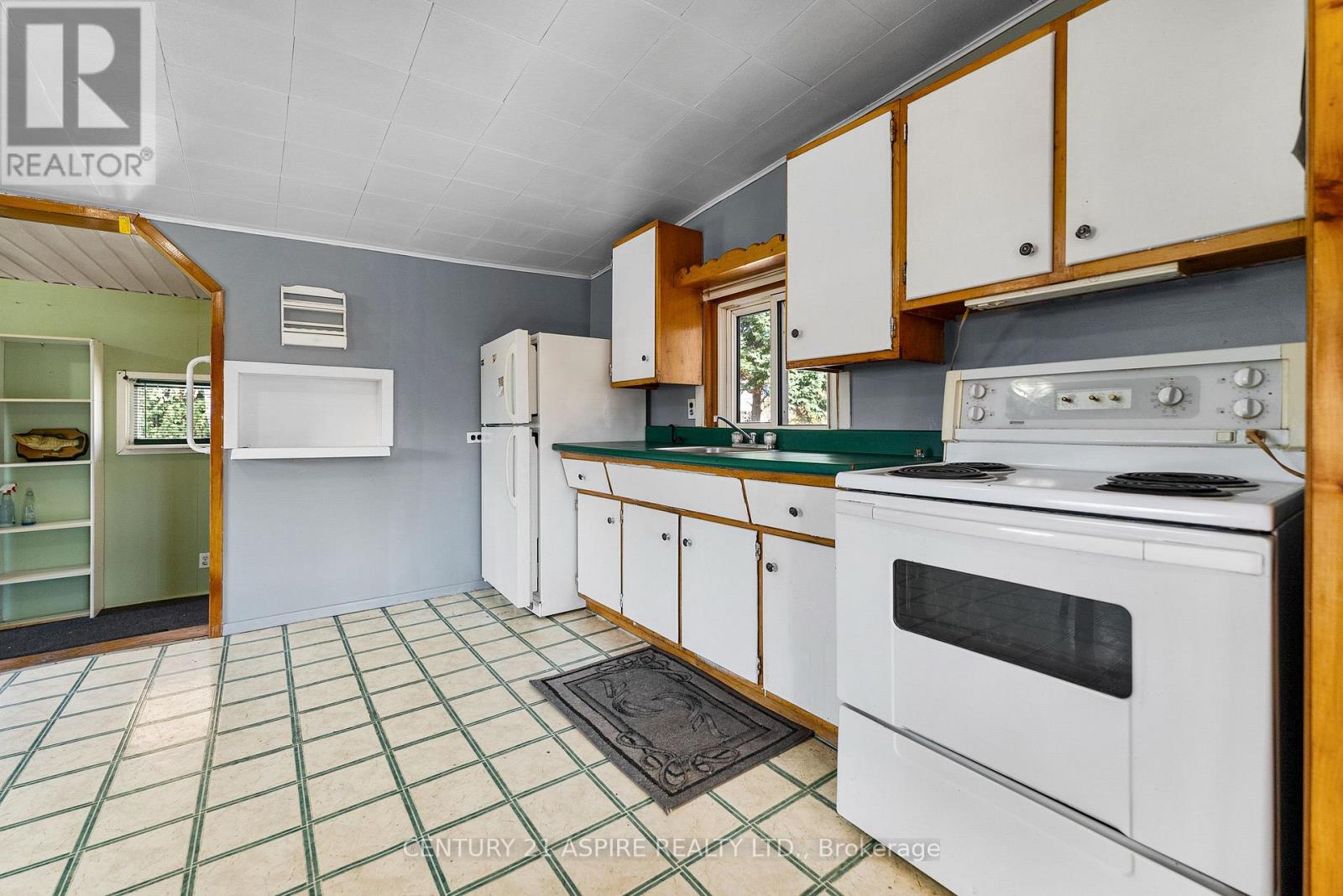 22 Zilney Street, Madawaska Valley, Ontario  K0J 1B0 - Photo 16 - X12468333
