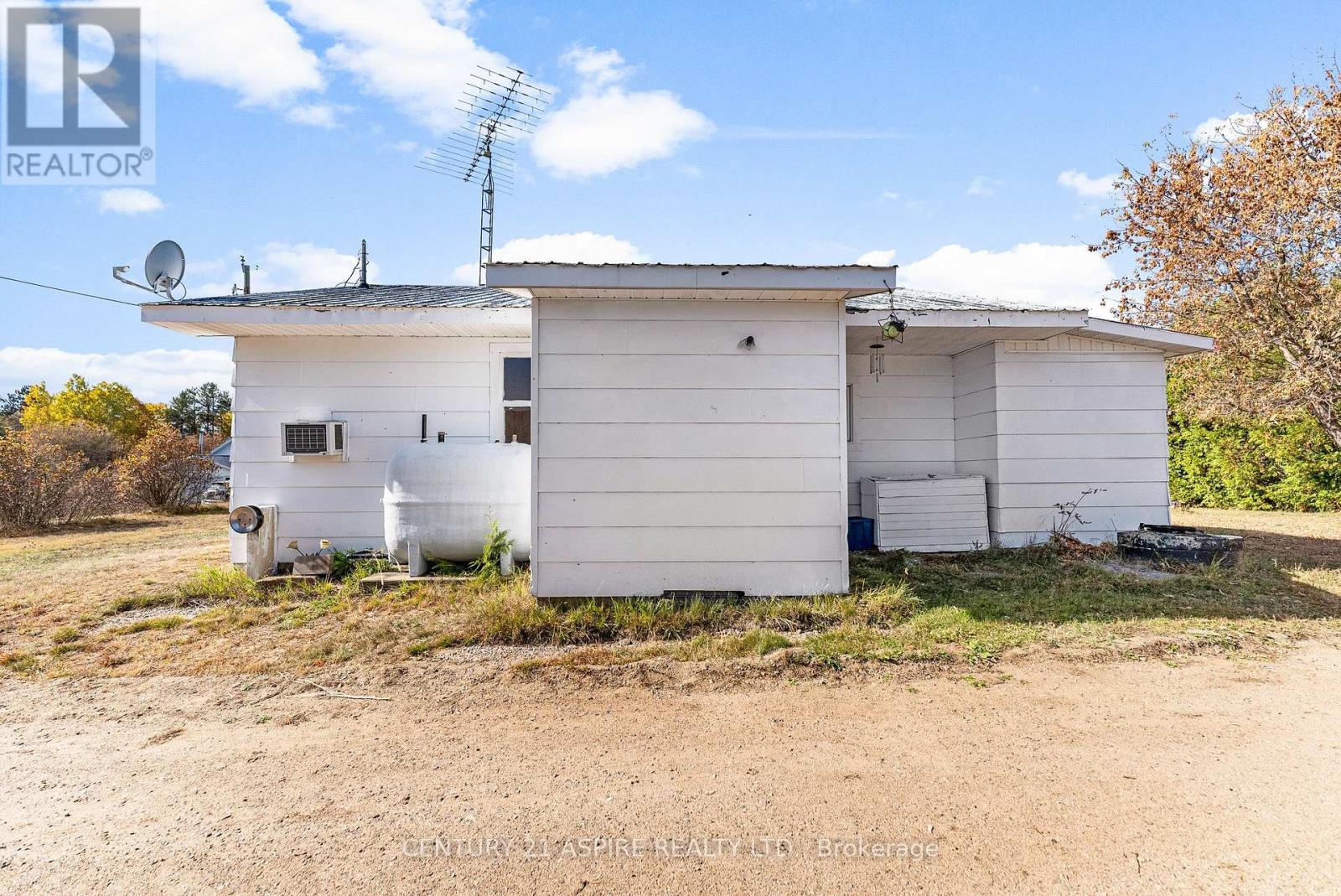 22 Zilney Street, Madawaska Valley, Ontario  K0J 1B0 - Photo 27 - X12468333