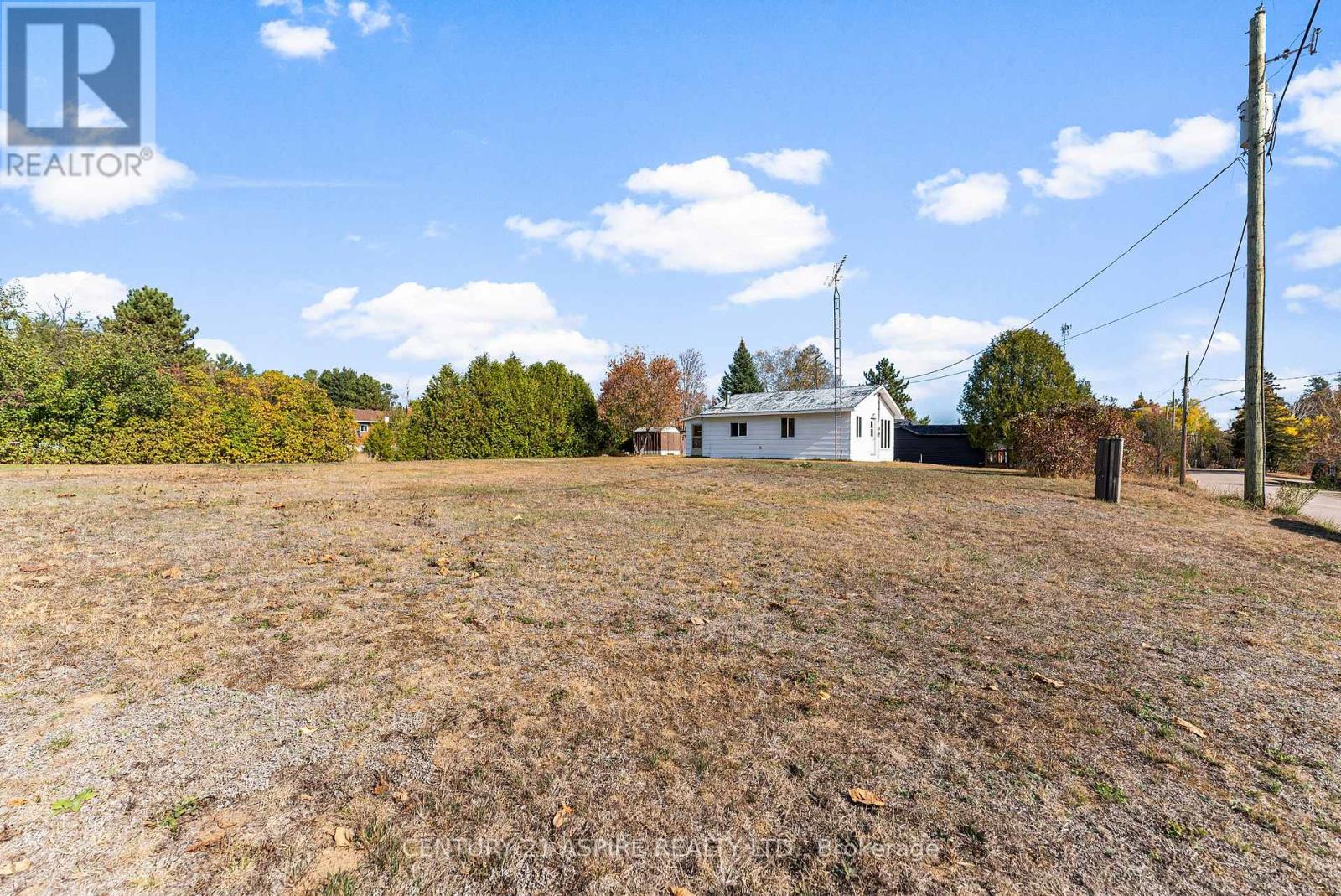 22 Zilney Street, Madawaska Valley, Ontario  K0J 1B0 - Photo 32 - X12468333