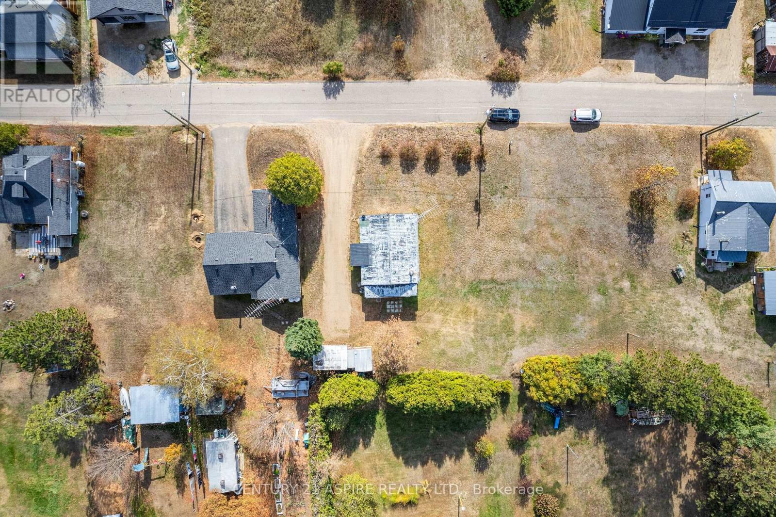 22 Zilney Street, Madawaska Valley, Ontario  K0J 1B0 - Photo 4 - X12468333