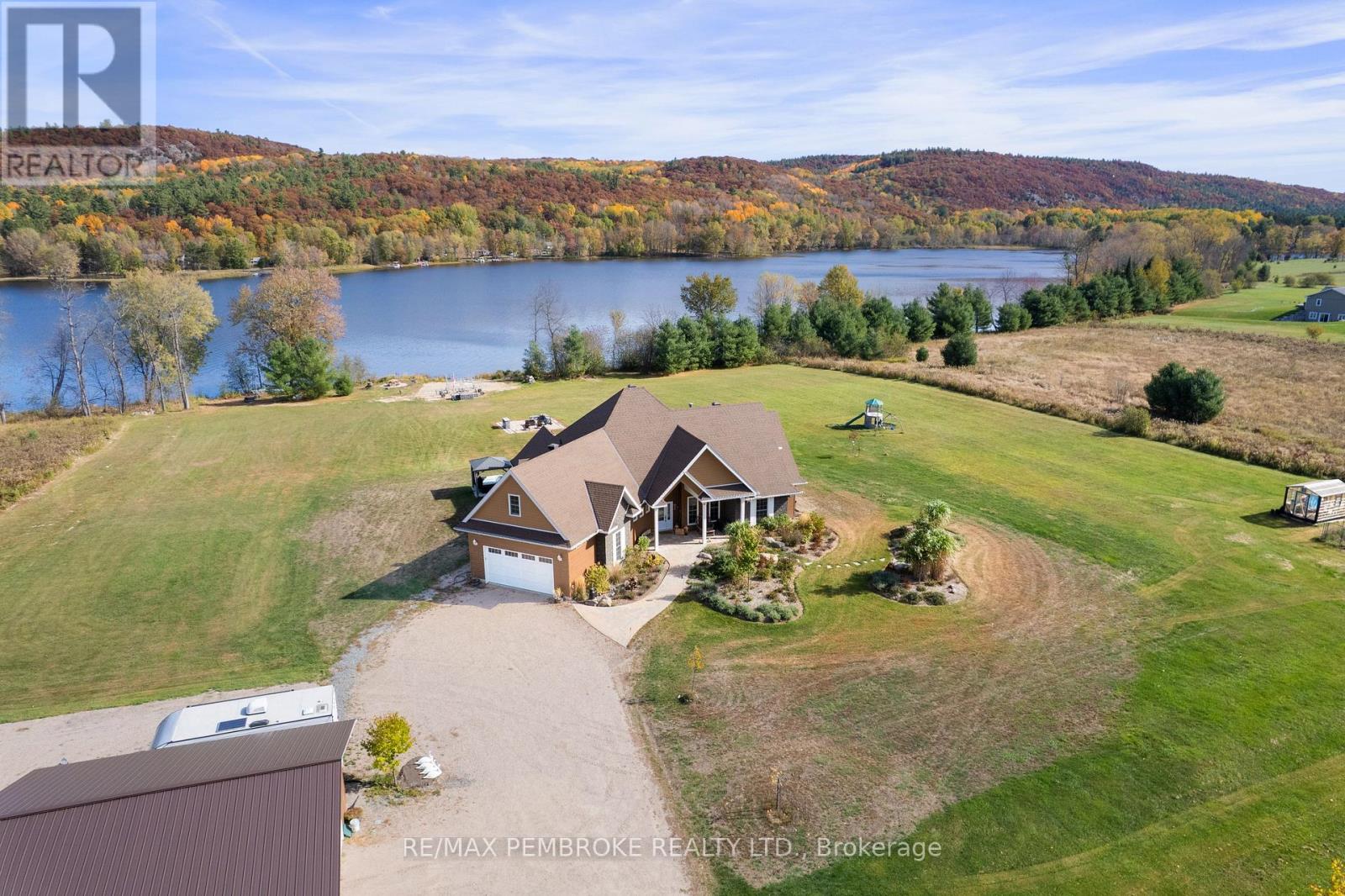 43 Green Gate Lane, North Algona Wilberforce, Ontario  K0J 1X0 - Photo 1 - X12468341