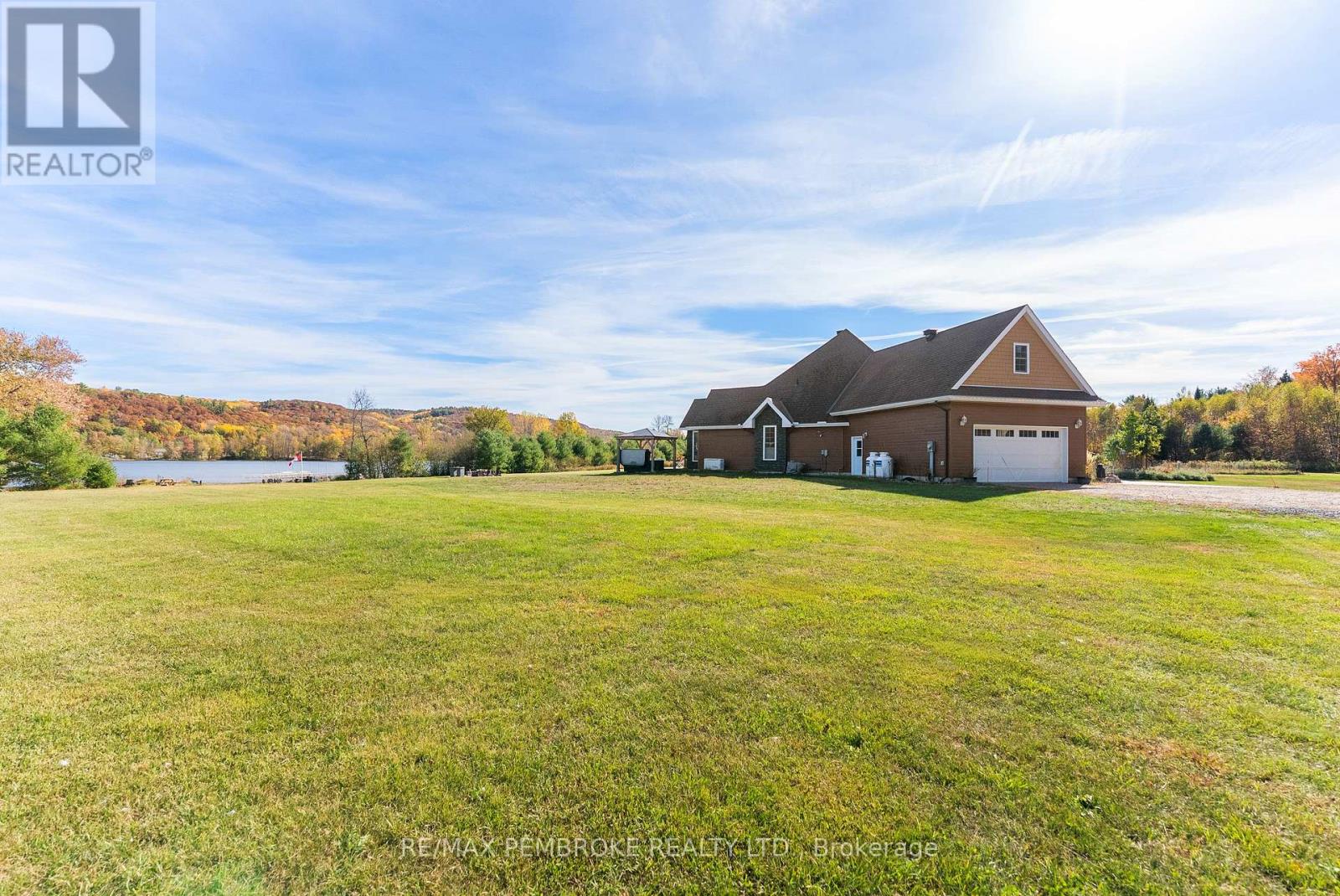 43 Green Gate Lane, North Algona Wilberforce, Ontario  K0J 1X0 - Photo 36 - X12468341
