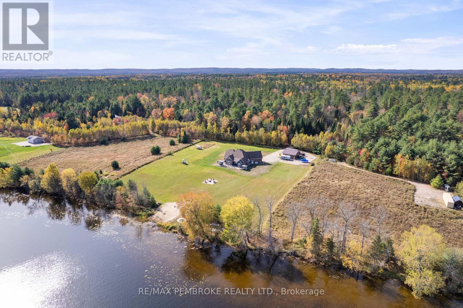 43 Green Gate Lane, North Algona Wilberforce, Ontario  K0J 1X0 - Photo 47 - X12468341