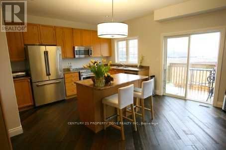 2 Abbotsbury Drive, Brampton, Ontario  L6X 0S3 - Photo 2 - W12284223