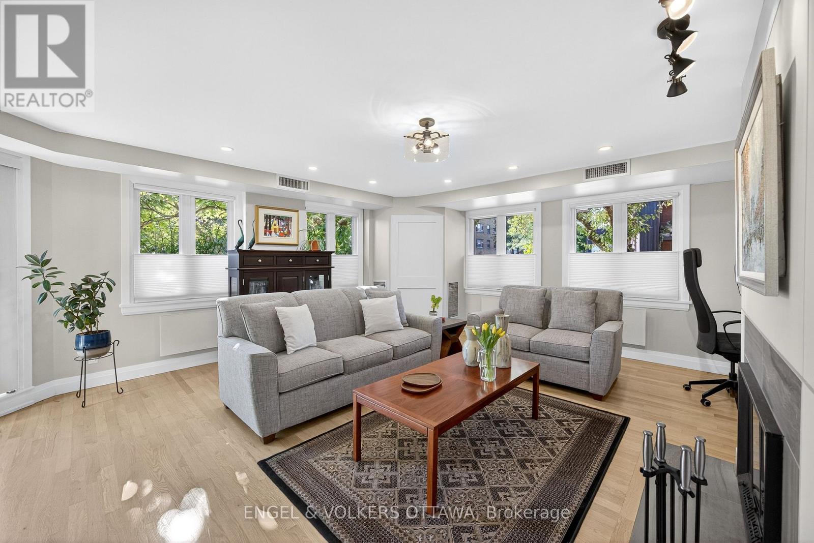 102 - 130 Queen Elizabeth Drive, Ottawa, Ontario  K2P 1E6 - Photo 13 - X12468303