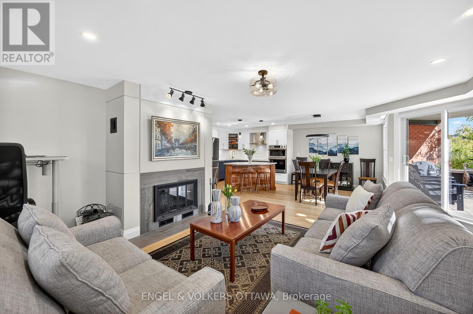 102 - 130 Queen Elizabeth Drive, Ottawa, Ontario  K2P 1E6 - Photo 15 - X12468303