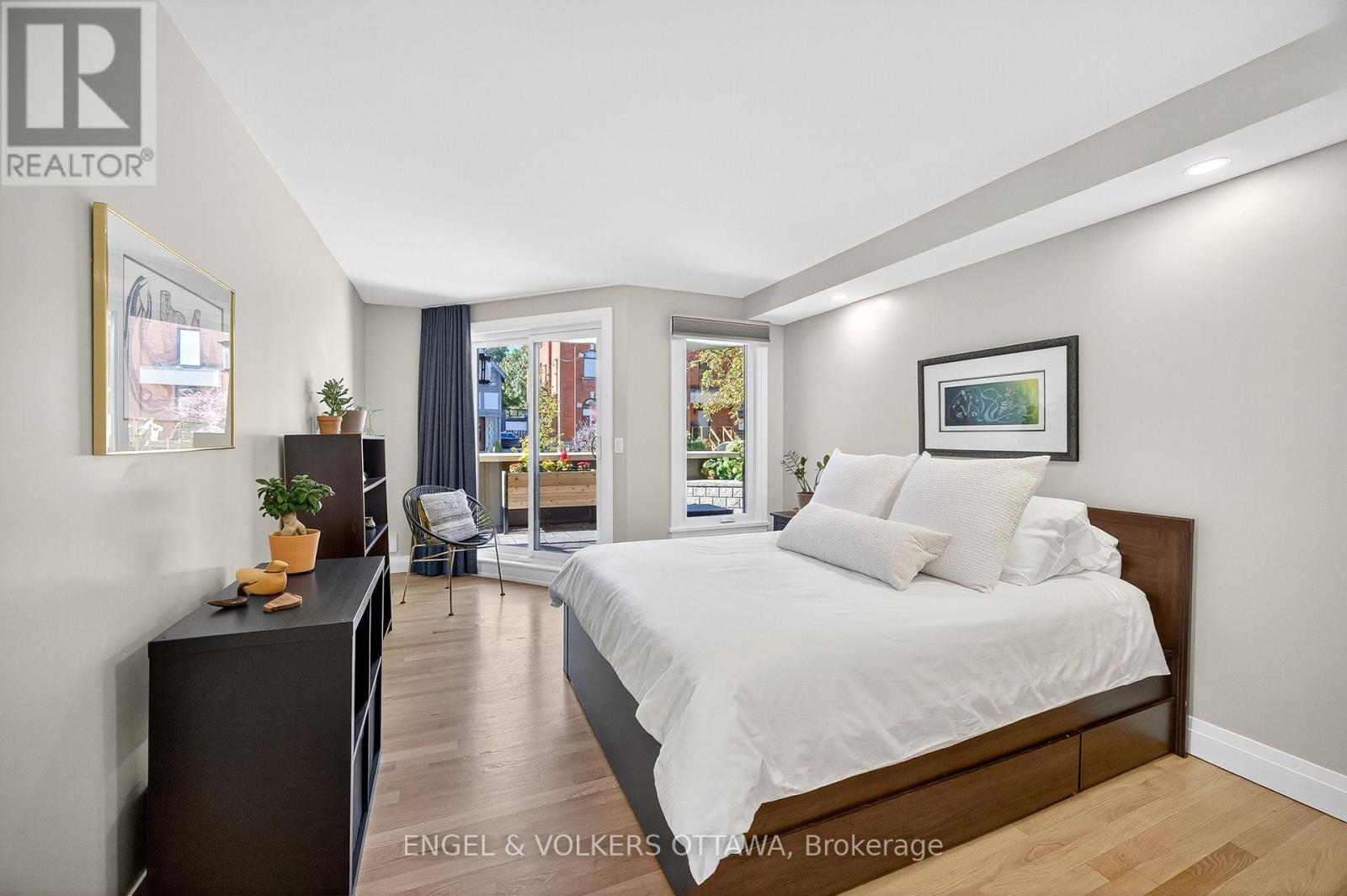 102 - 130 Queen Elizabeth Drive, Ottawa, Ontario  K2P 1E6 - Photo 18 - X12468303