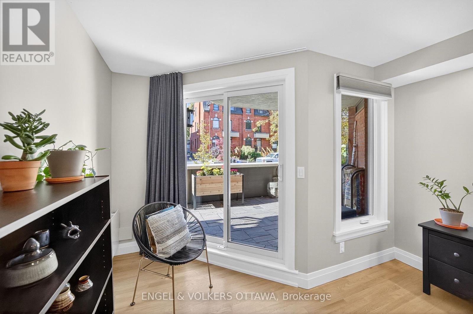 102 - 130 Queen Elizabeth Drive, Ottawa, Ontario  K2P 1E6 - Photo 19 - X12468303
