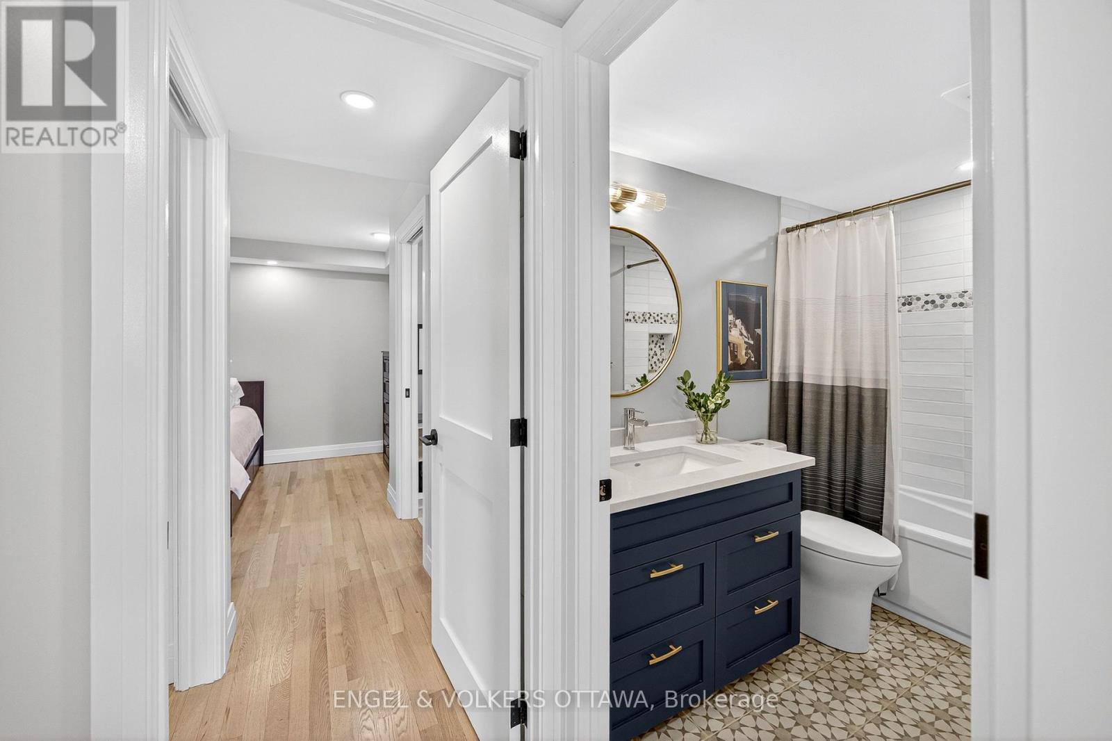 102 - 130 Queen Elizabeth Drive, Ottawa, Ontario  K2P 1E6 - Photo 32 - X12468303