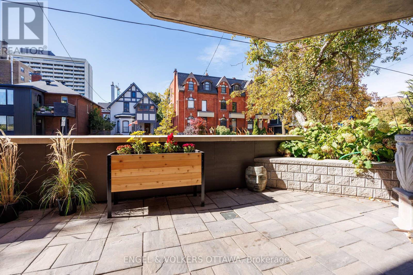 102 - 130 Queen Elizabeth Drive, Ottawa, Ontario  K2P 1E6 - Photo 37 - X12468303