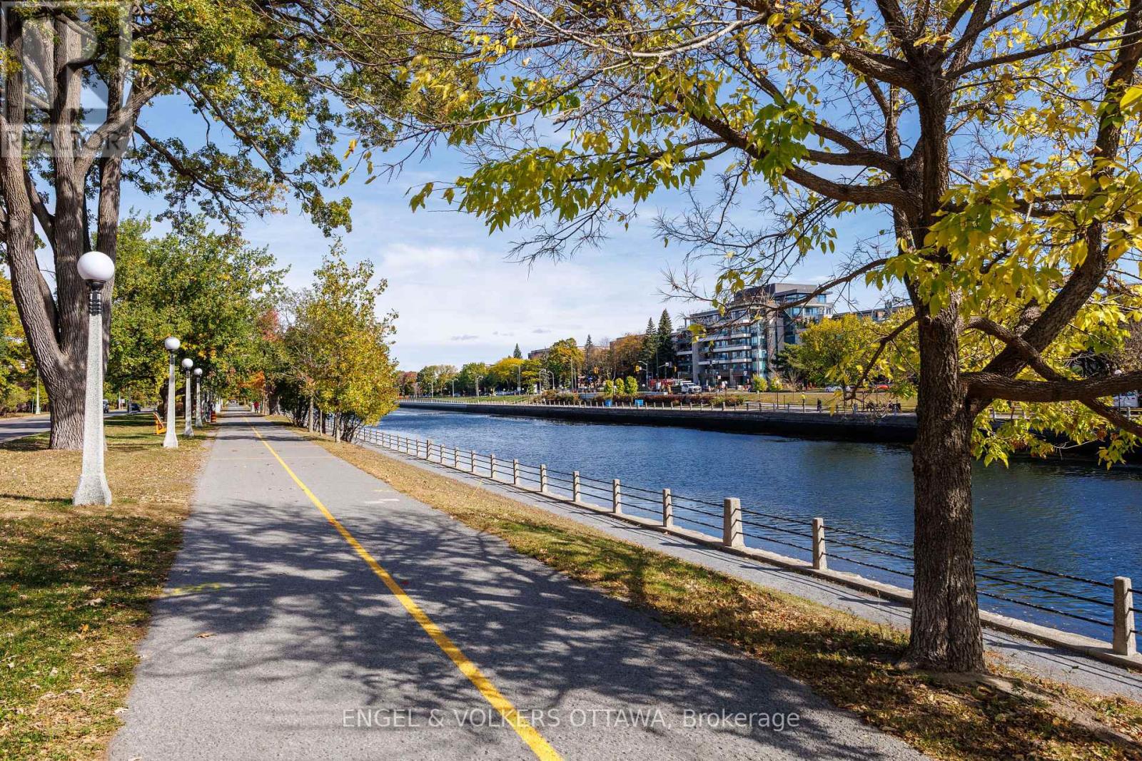 102 - 130 Queen Elizabeth Drive, Ottawa, Ontario  K2P 1E6 - Photo 44 - X12468303
