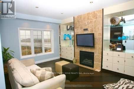 2 Abbotsbury Drive, Brampton, Ontario  L6X 0S3 - Photo 3 - W12284223