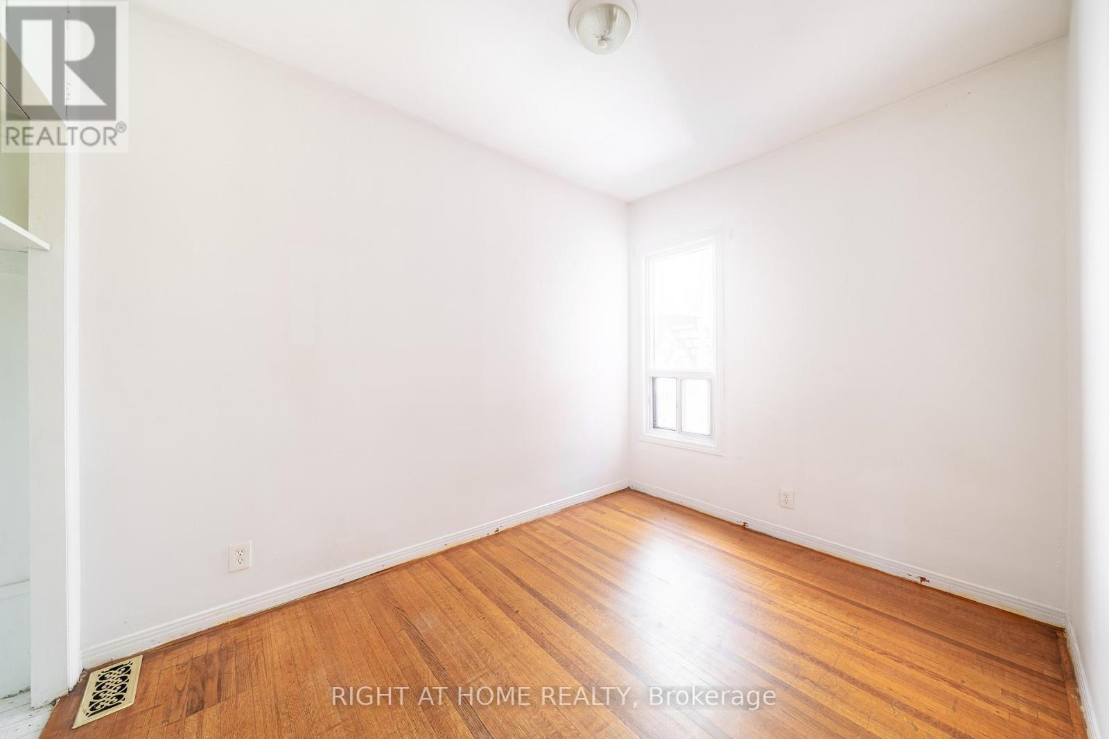 1059 Bathurst Street, Toronto, Ontario  M5R 3G8 - Photo 8 - C12468106