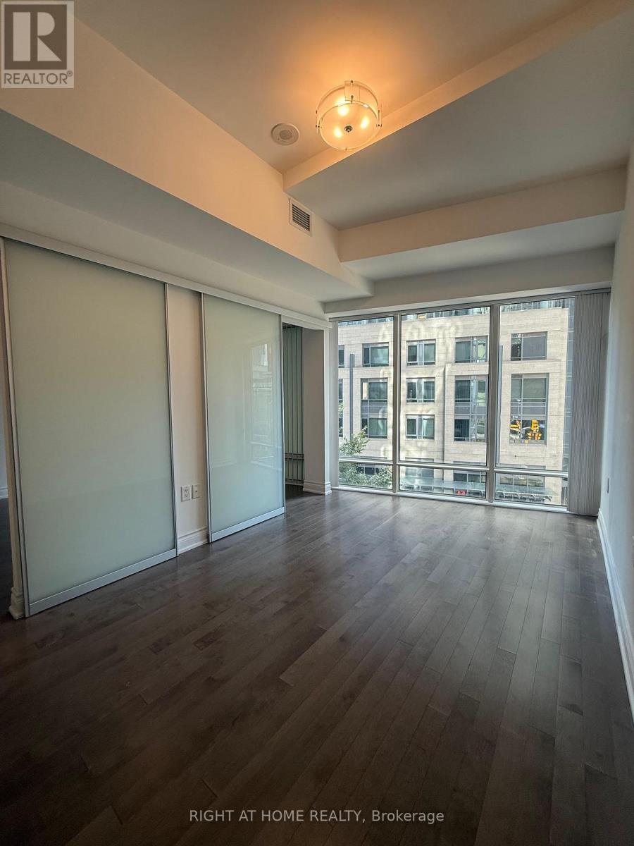 8 The Esplanade, Toronto, Ontario  M5E 0A6 - Photo 7 - C12468142