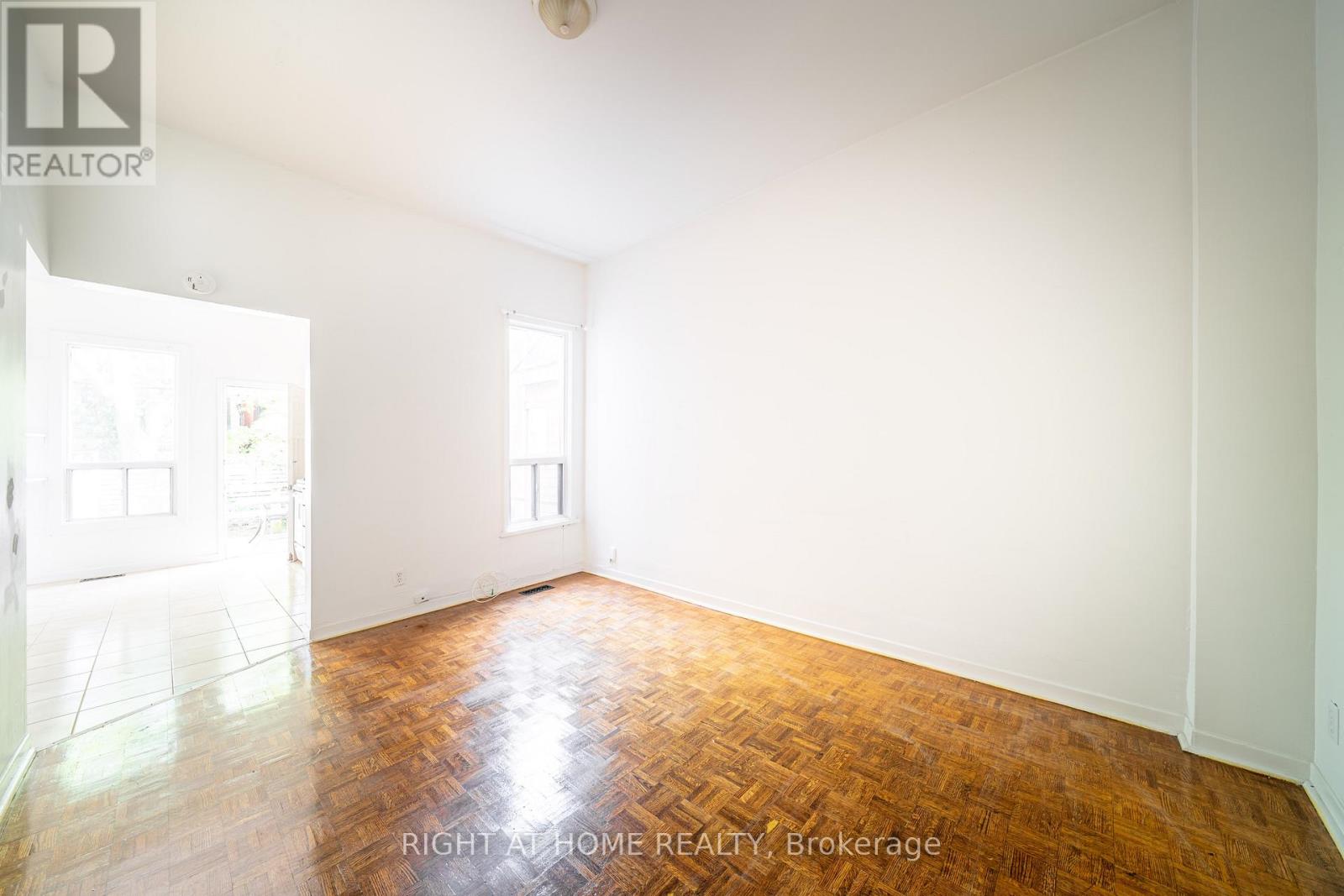 1057 Bathurst Street, Toronto, Ontario  M5R 3G8 - Photo 4 - C12468165