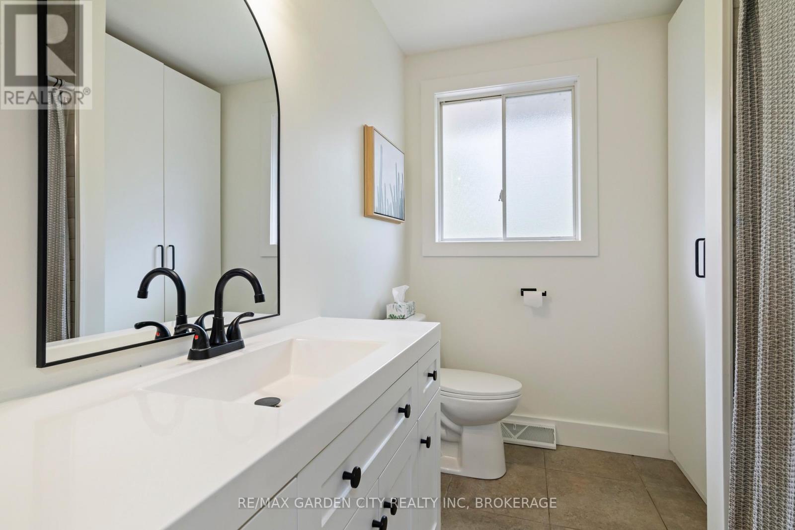 4110 13th Street, Lincoln, Ontario  L0R 1S0 - Photo 25 - X12468227