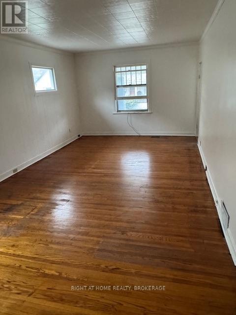 46 Richmond Avenue, St. Catharines (E. Chester), Ontario  L2R 3W7 - Photo 6 - X12468338